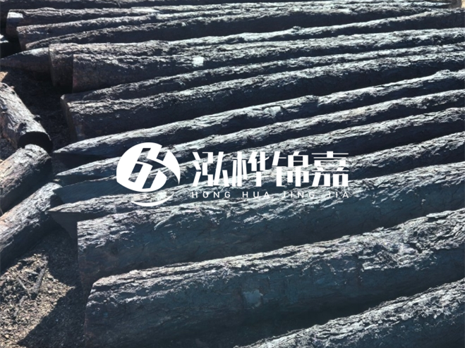 經(jīng)過防腐處理的松木樁價(jià)格貴多少？炭化處理的松木樁貴多少？