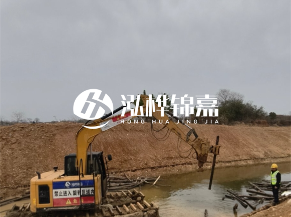 為什么要進行河道護坡？堤壩加固木樁的作用？