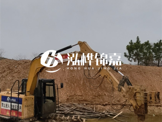 4 米防汛木樁多少根可以送貨上門？3 米松木樁 11-13 公分價(jià)格是多少？