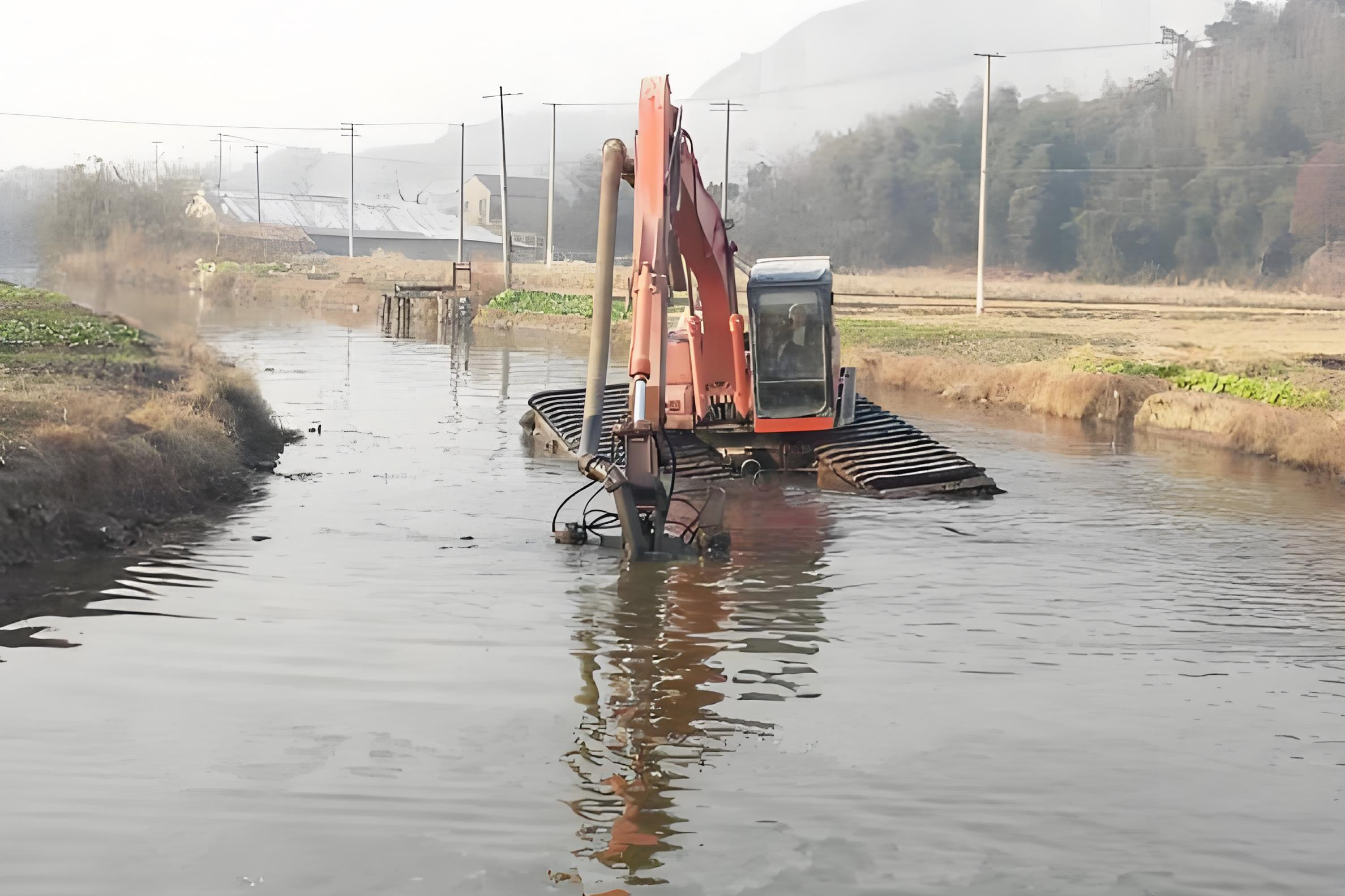 貴州遵義挖機清淤施工隊-鄉(xiāng)村溝渠清淤后如何防止再次淤積？