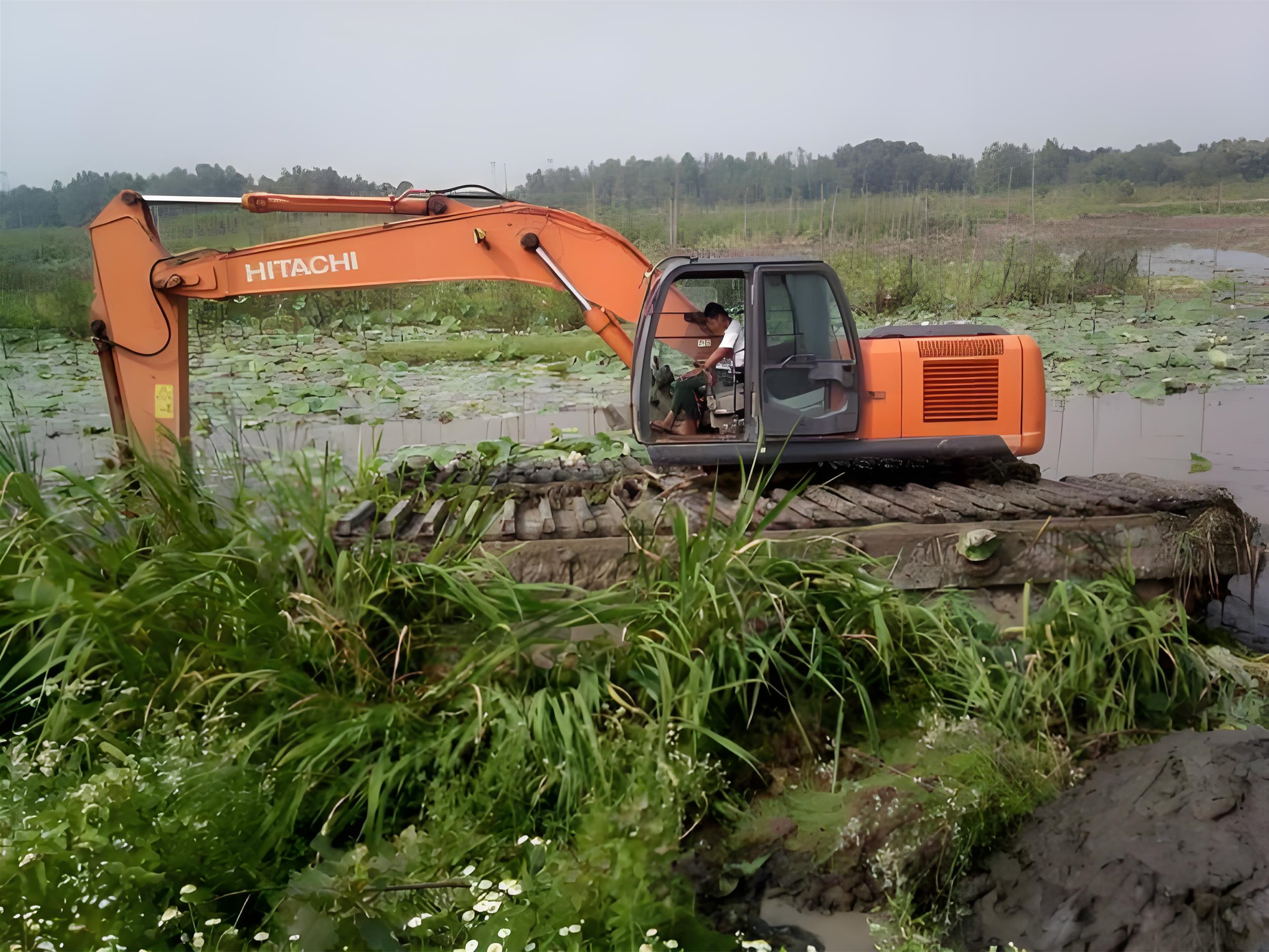 甘肅酒泉水上挖機(jī)清淤施工隊(duì) - 挖機(jī)清淤的費(fèi)用怎么計(jì)算？