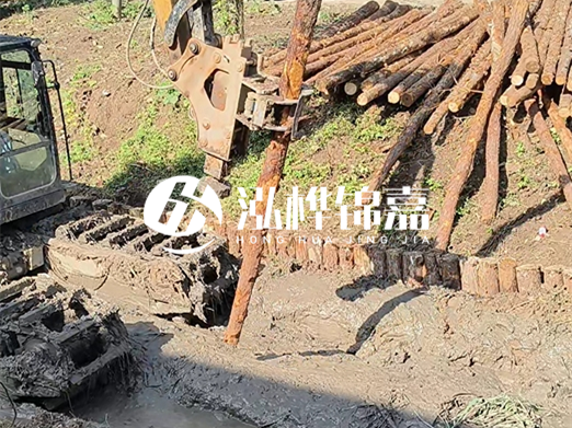 松木樁廠家泓樺錦嘉-原木松木樁的采購注意事項？