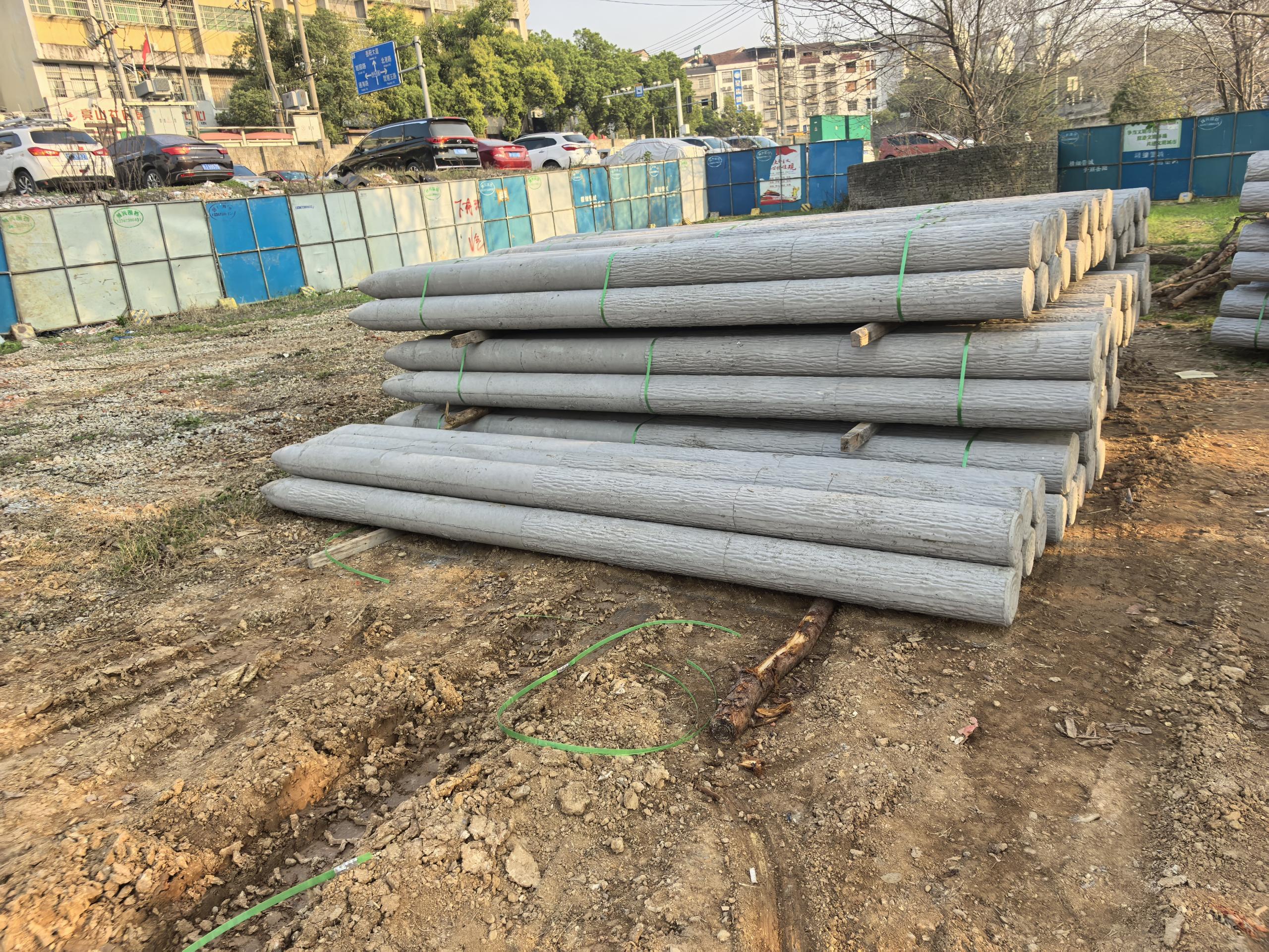 水泥仿木樁廠家泓樺錦嘉 - 水泥仿木樁適合用在河道護(hù)岸嗎？?